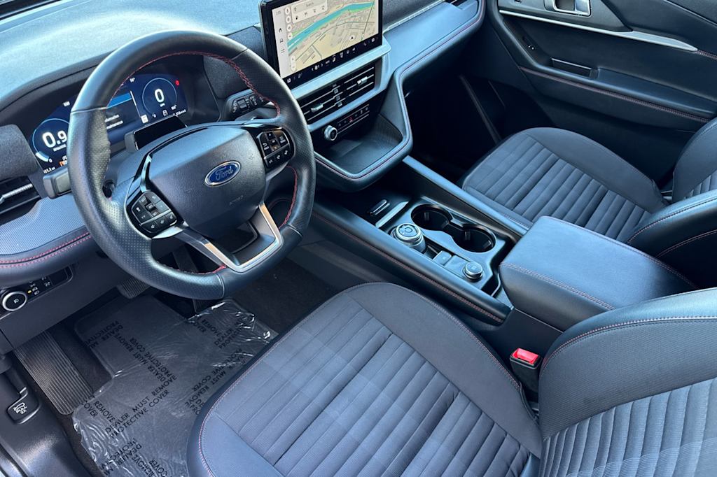 Thumbnail: 2025 Ford Explorer - 8