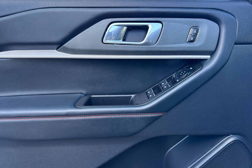 Thumbnail: 2025 Ford Explorer - 20