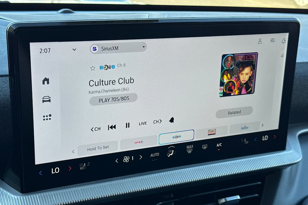 Thumbnail: 2025 Ford Explorer - 12