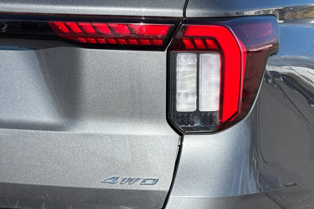 Thumbnail: 2025 Ford Explorer - 30