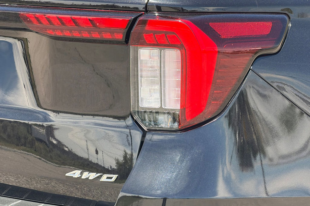 Thumbnail: 2025 Ford Explorer - 30