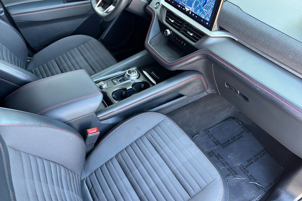 Thumbnail: 2025 Ford Explorer - 9