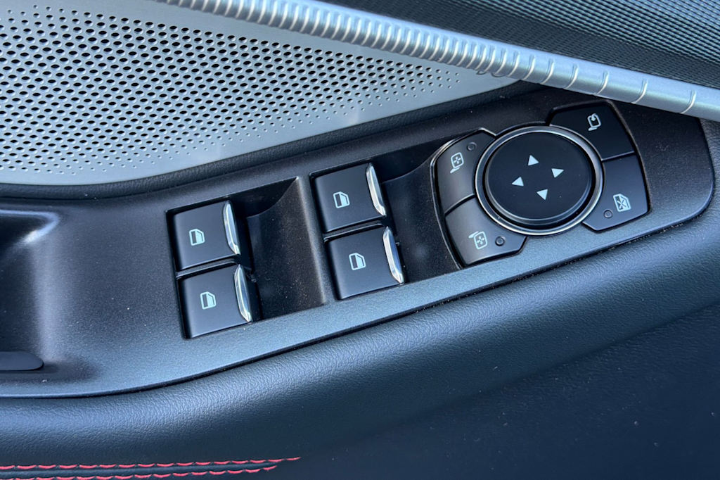 Thumbnail: 2026 Ford Explorer - 21