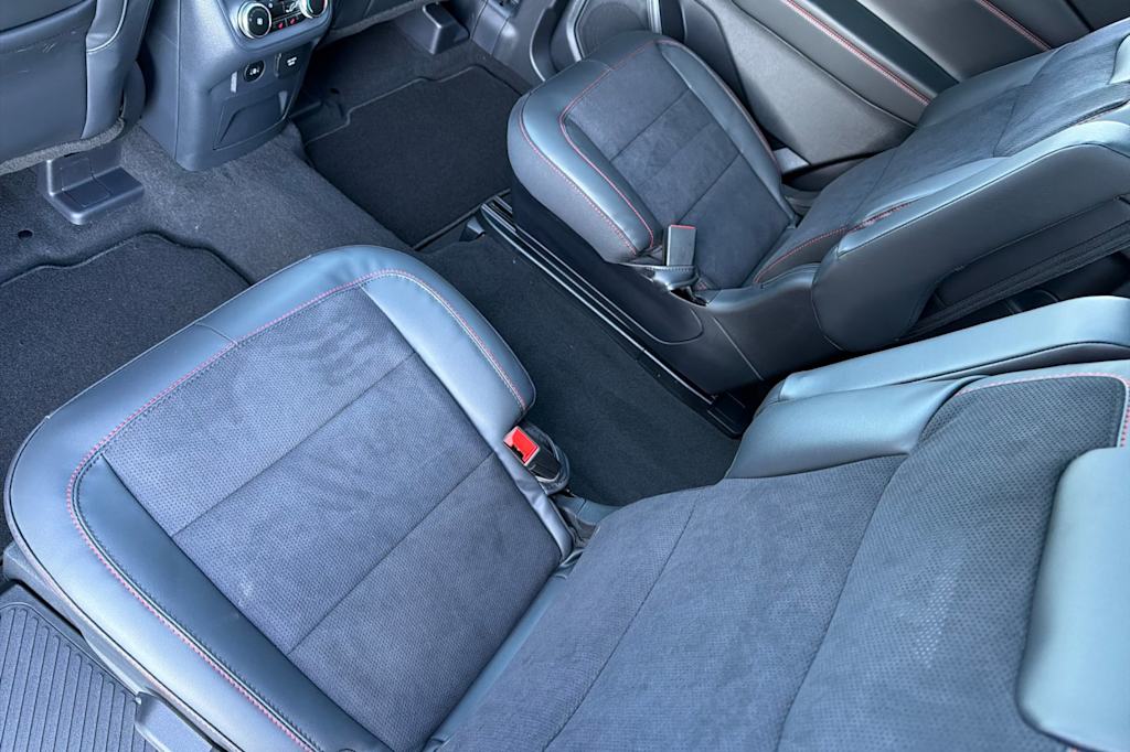 Thumbnail: 2026 Ford Explorer - 9