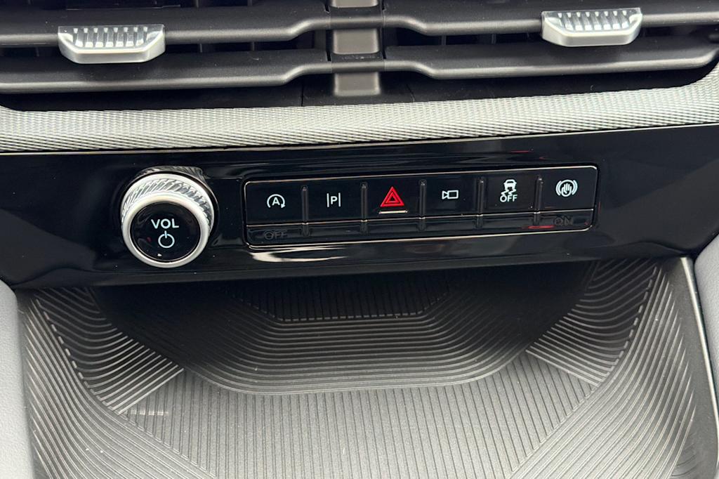 Thumbnail: 2026 Ford Explorer - 25