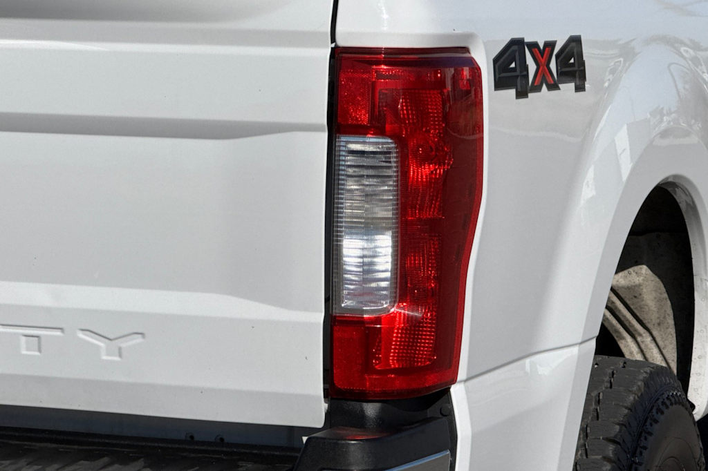 Thumbnail: 2018 Ford F-350 - 26