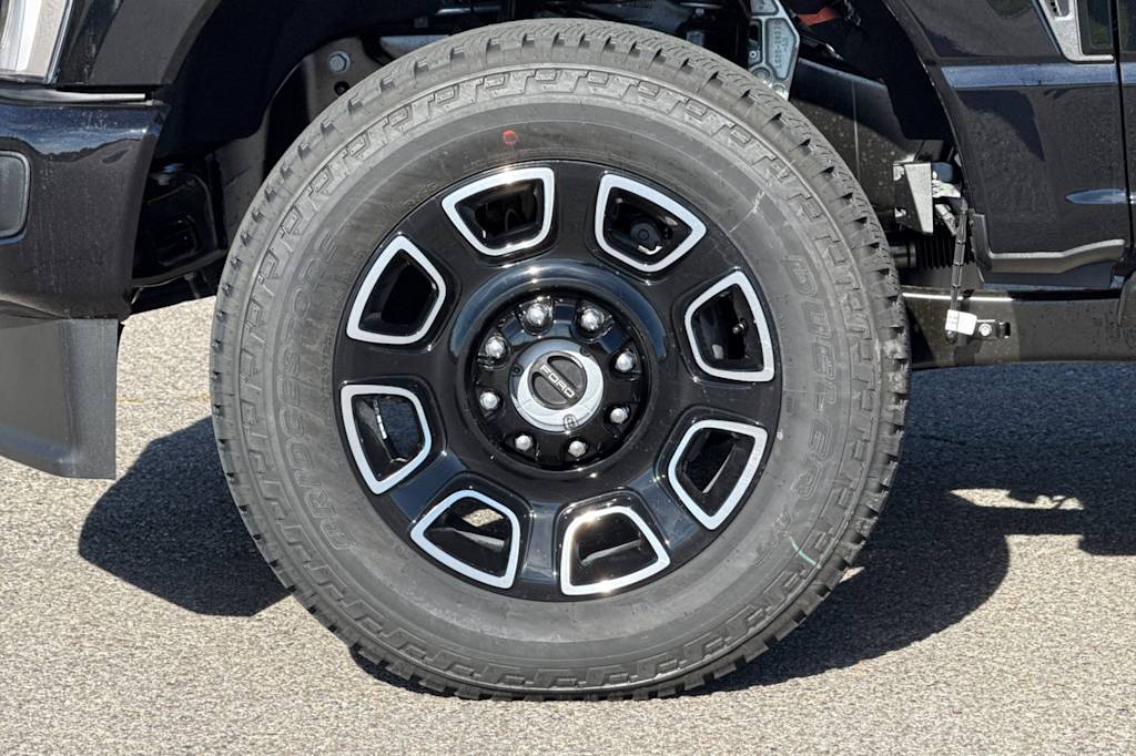 Thumbnail: 2027 Ford F-350 - 7