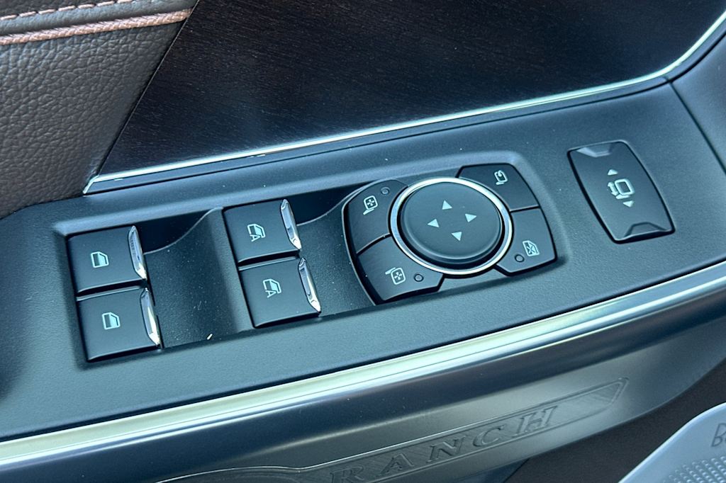 Thumbnail: 2025 Ford F-350 - 21