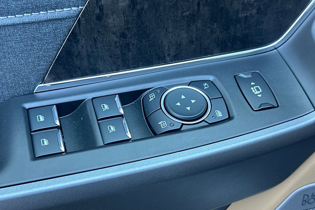 Thumbnail: 2025 Ford F-350 - 21