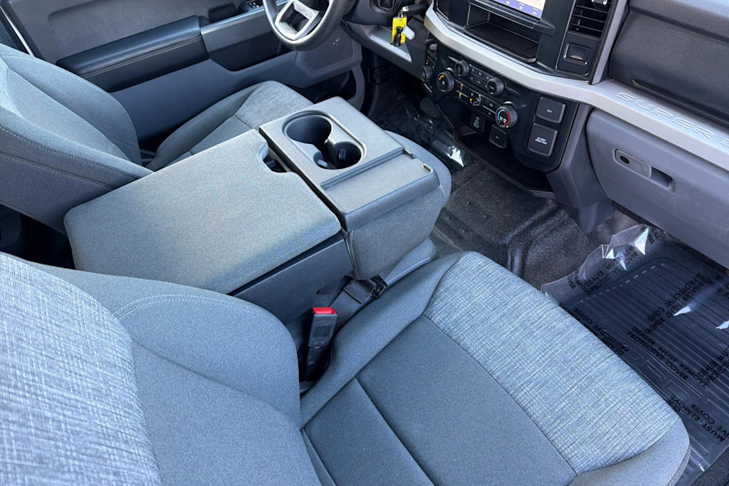 Thumbnail: 2023 Ford F-350 - 9