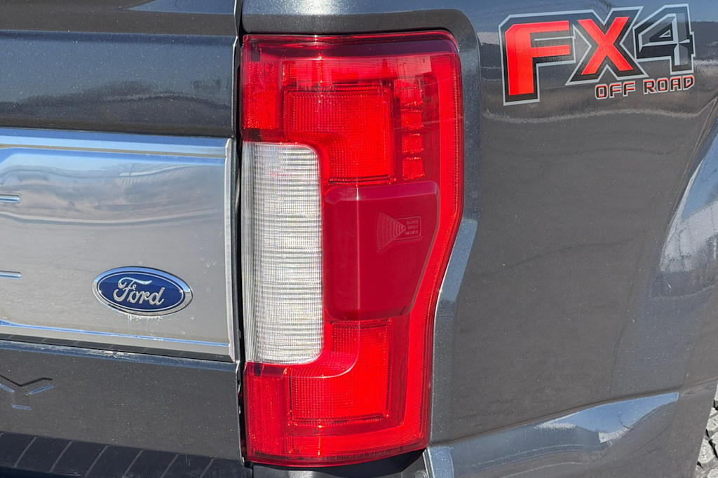 Thumbnail: 2019 Ford F-350 - 28