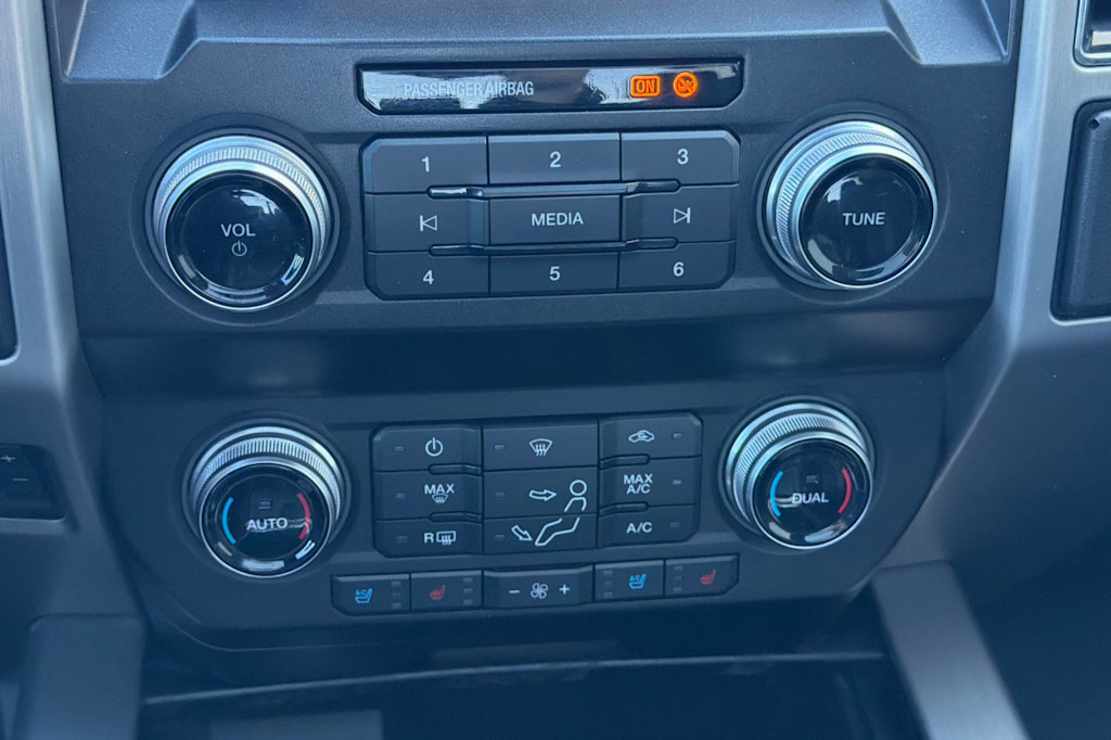 Thumbnail: 2019 Ford F-350 - 24