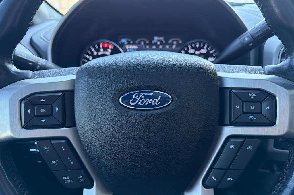 Thumbnail: 2019 Ford F-350 - 26