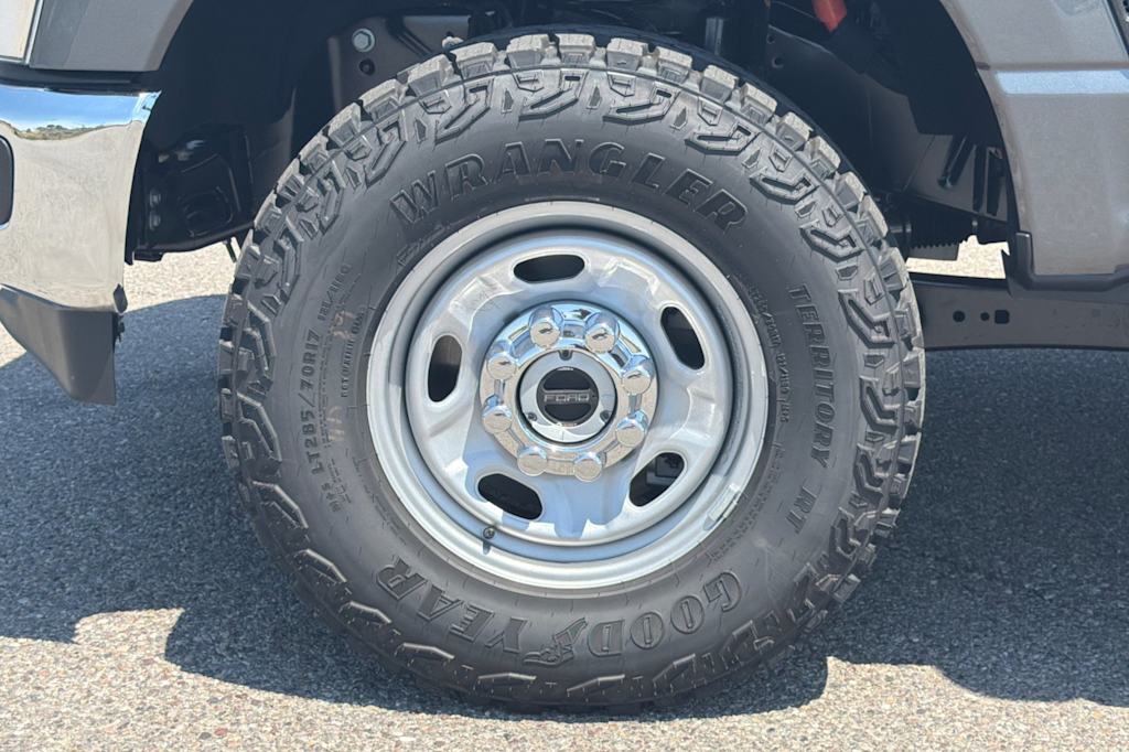 Thumbnail: 2026 Ford F-350 - 8