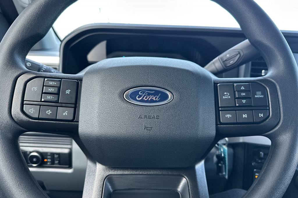 Thumbnail: 2025 Ford F-350 - 25