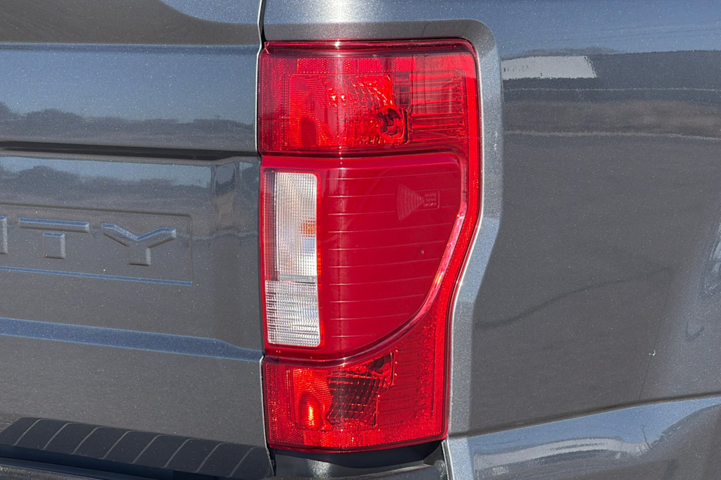 Thumbnail: 2021 Ford F-350 - 28