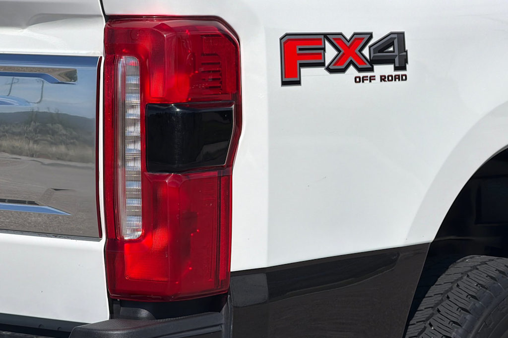 Thumbnail: 2025 Ford F-350 - 28