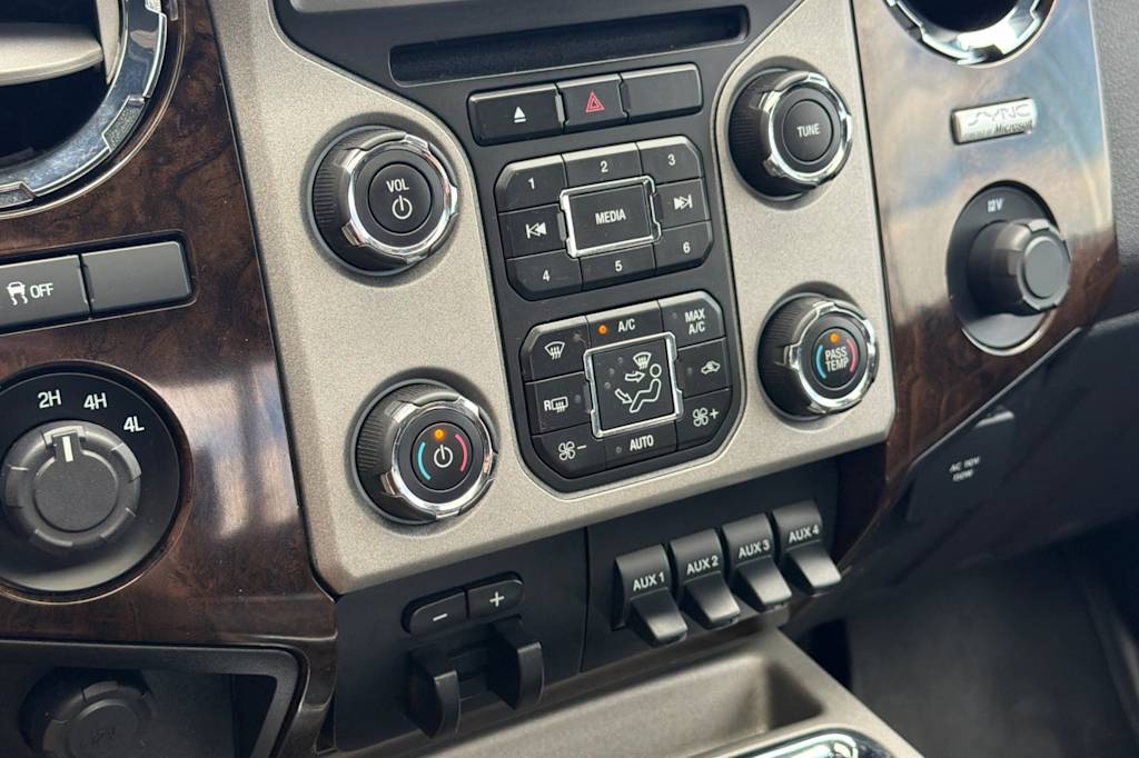 Thumbnail: 2014 Ford F-350 - 24
