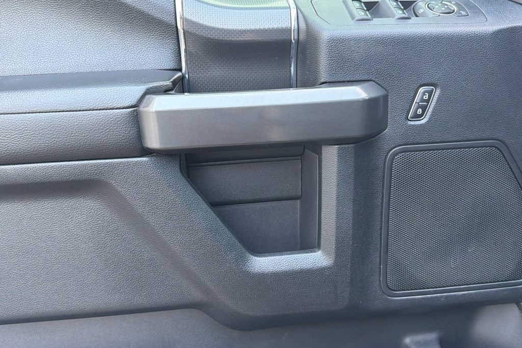 Thumbnail: 2017 Ford F-150 - 19