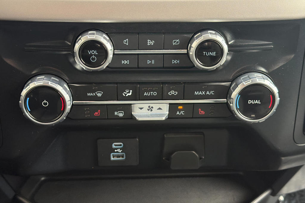 Thumbnail: 2023 Ford F-150 - 23