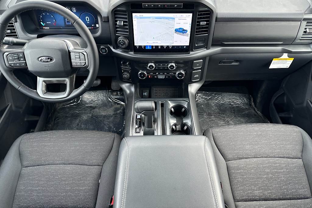 2024 Ford F-150 XLT 2