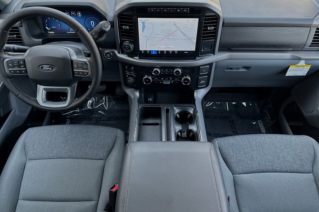 2024 Ford F-150 XLT 2