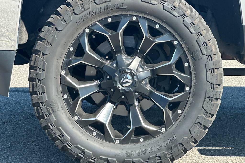 Image 8 of 2018 Chevrolet Silverado 2500