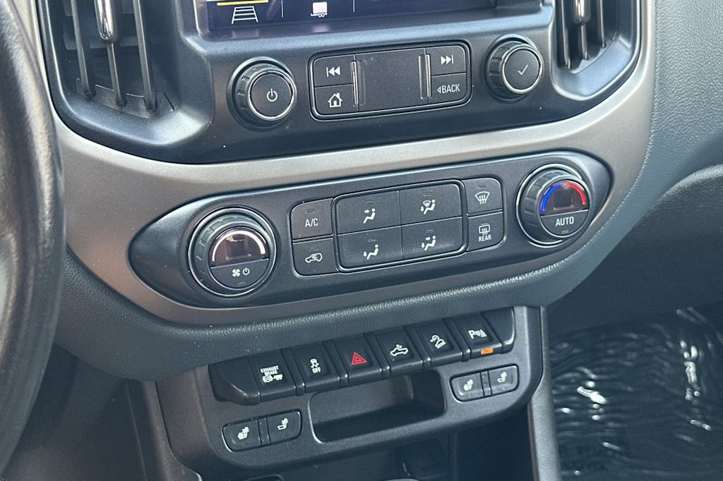 Thumbnail: 2020 Chevrolet Colorado - 24