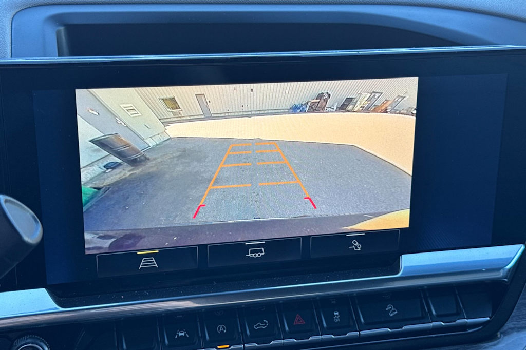 Thumbnail: 2022 Chevrolet Silverado 1500 - 22