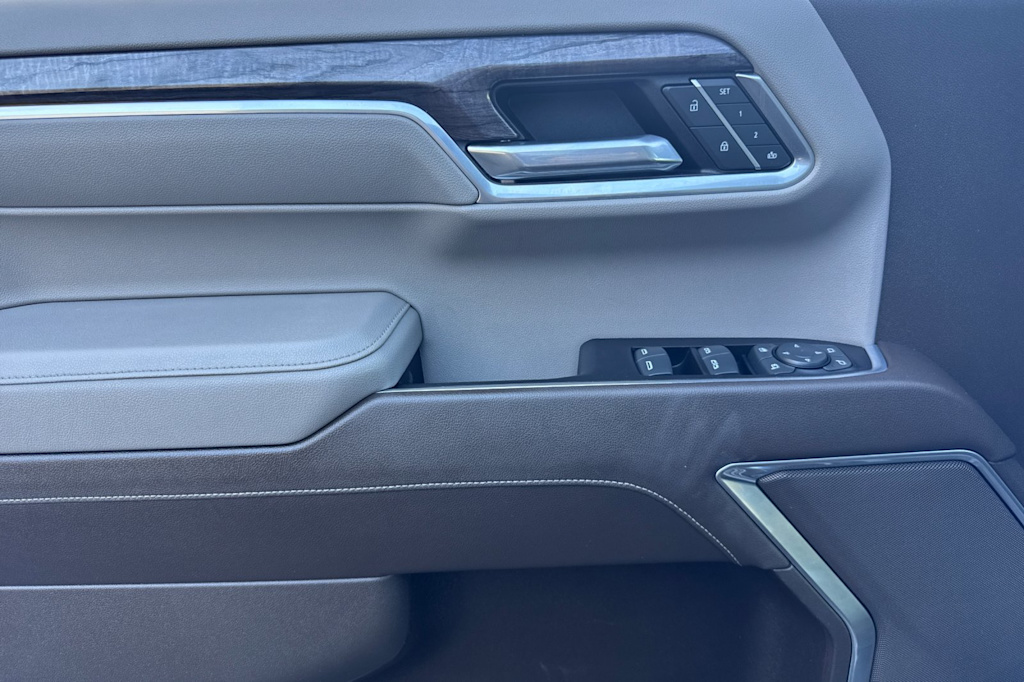 Thumbnail: 2022 Chevrolet Silverado 1500 - 18