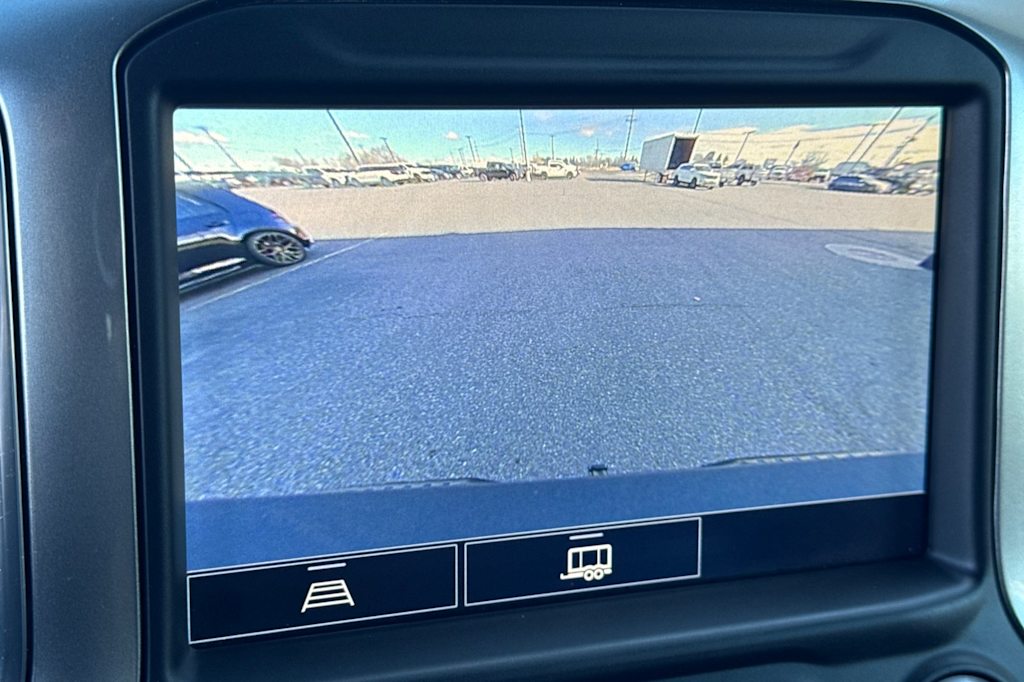 Thumbnail: 2021 Chevrolet Silverado 1500 - 21