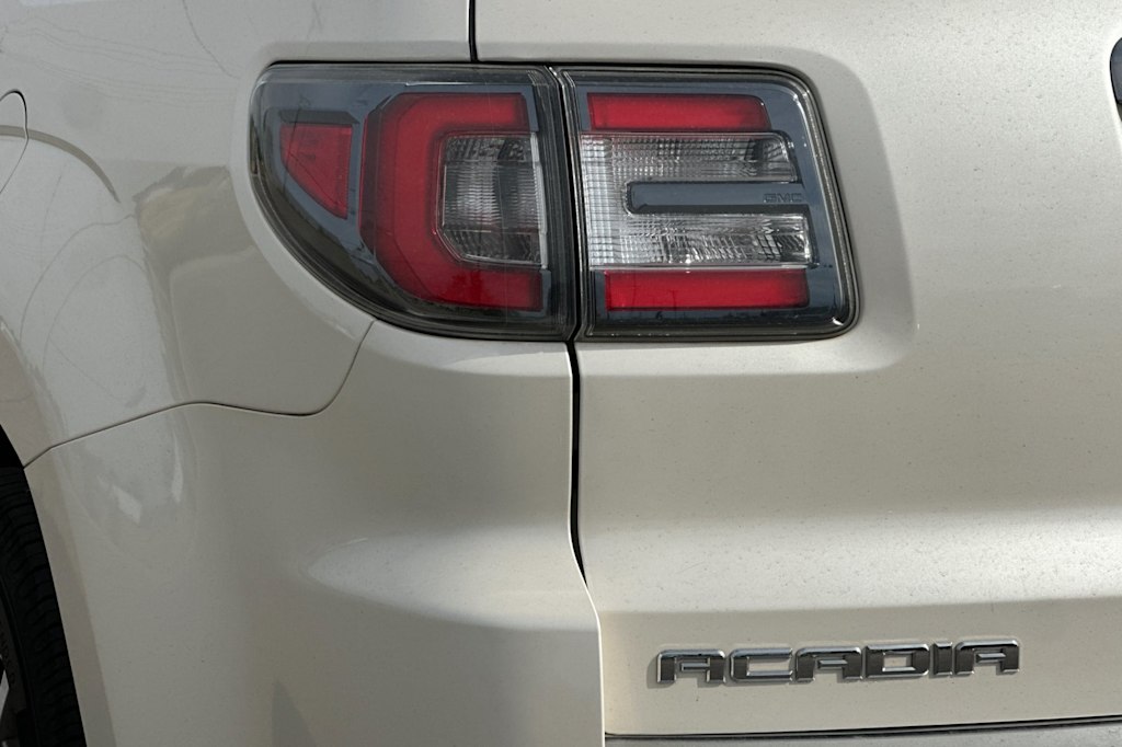 Thumbnail: 2014 GMC Acadia - 30