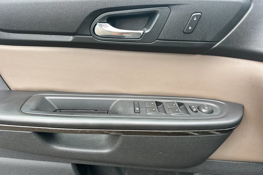 Thumbnail: 2014 GMC Acadia - 20