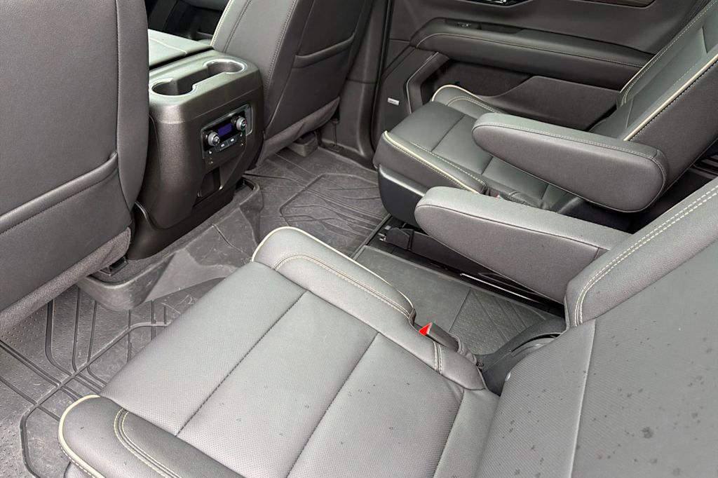 Thumbnail: 2026 Chevrolet Tahoe - 13