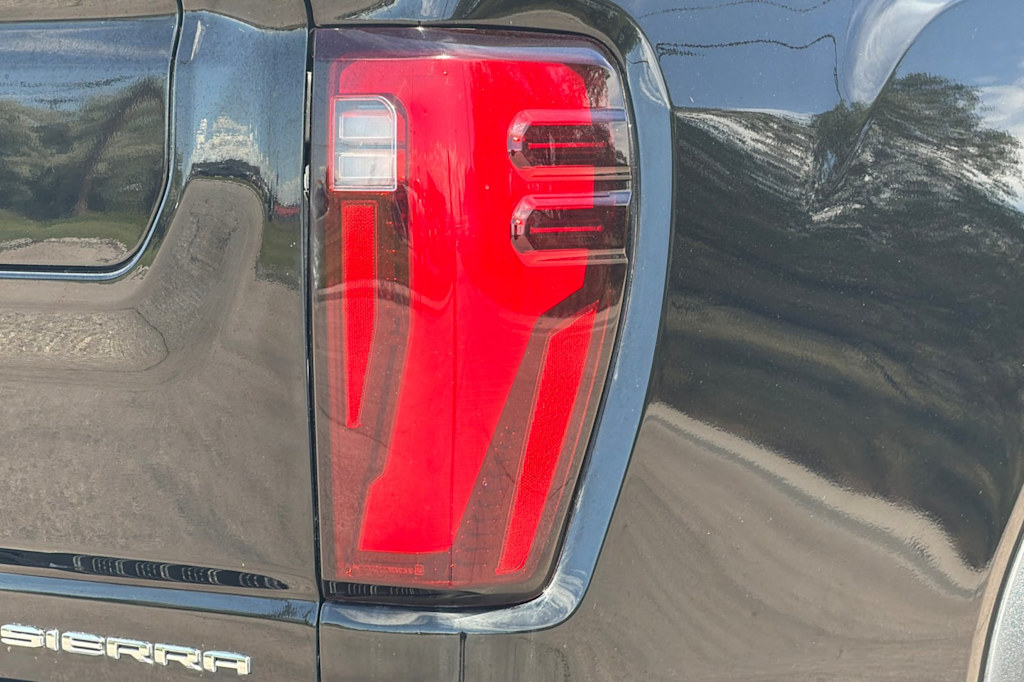 Thumbnail: 2024 GMC Sierra 2500 - 28