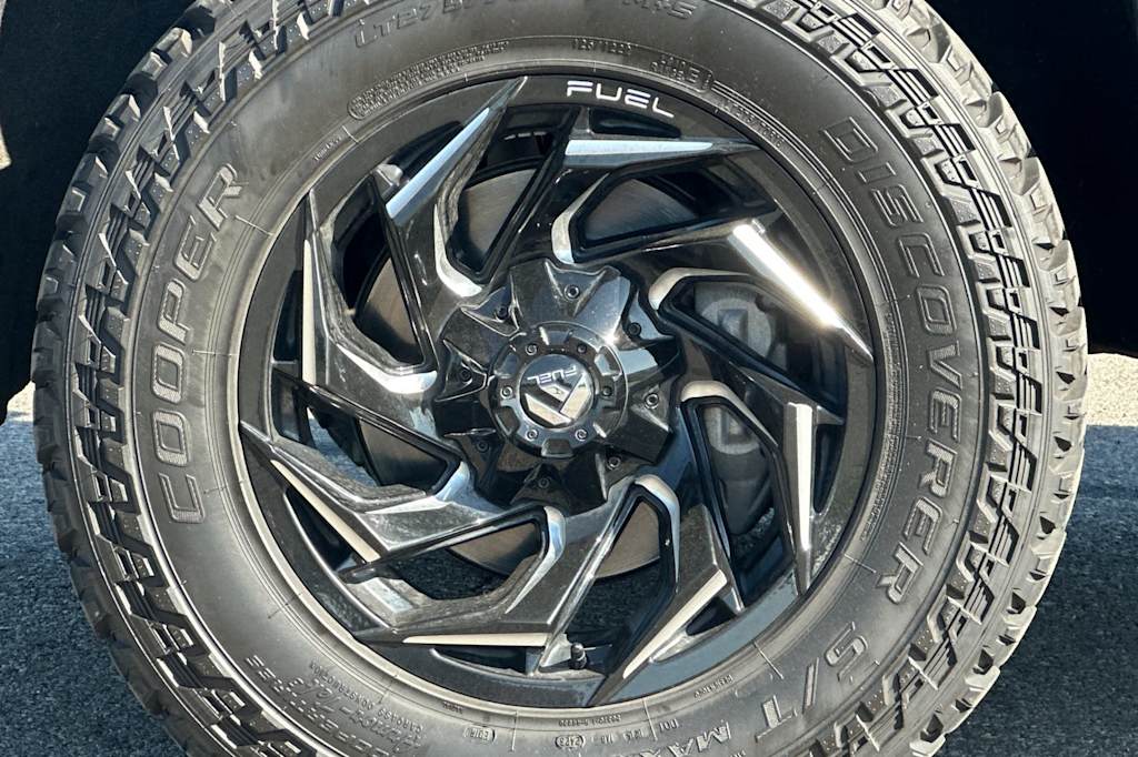Image 8 of 2021 GMC Sierra 1500