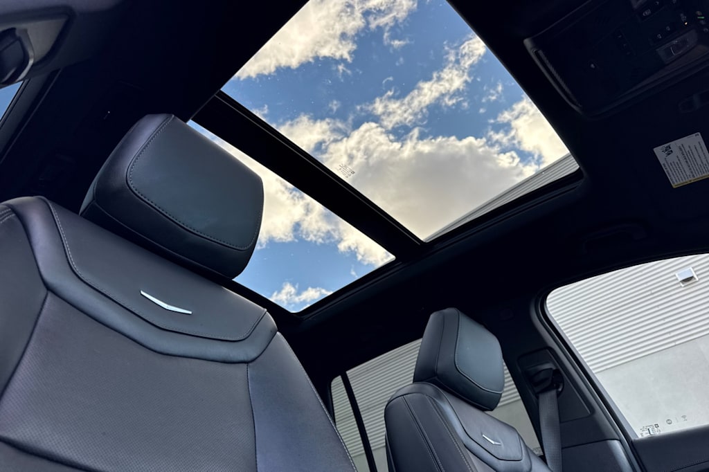 Thumbnail: 2023 Cadillac XT6 - 23