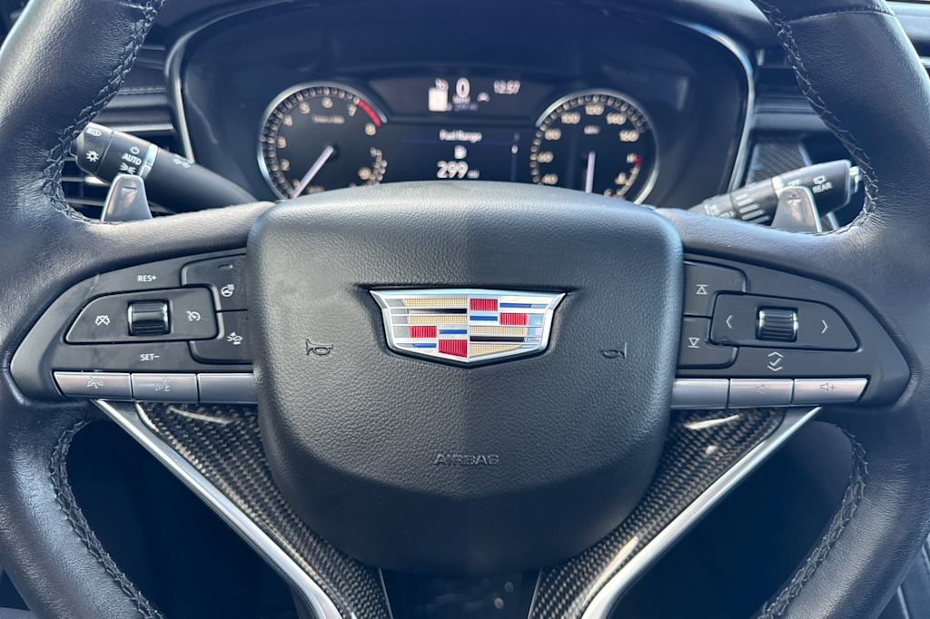 Thumbnail: 2023 Cadillac XT6 - 28