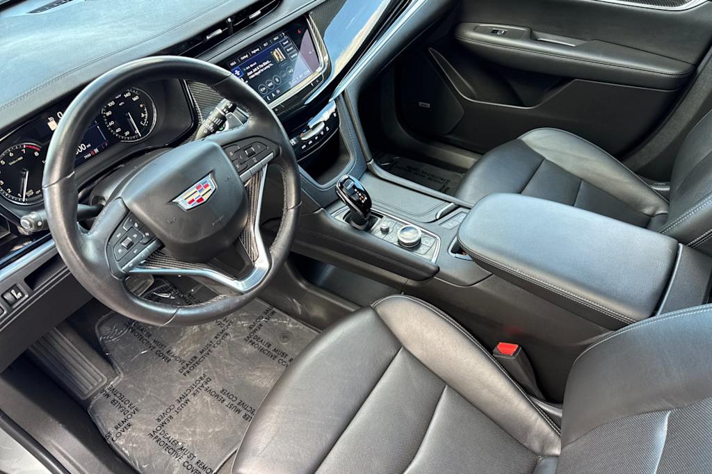 Thumbnail: 2023 Cadillac XT6 - 8