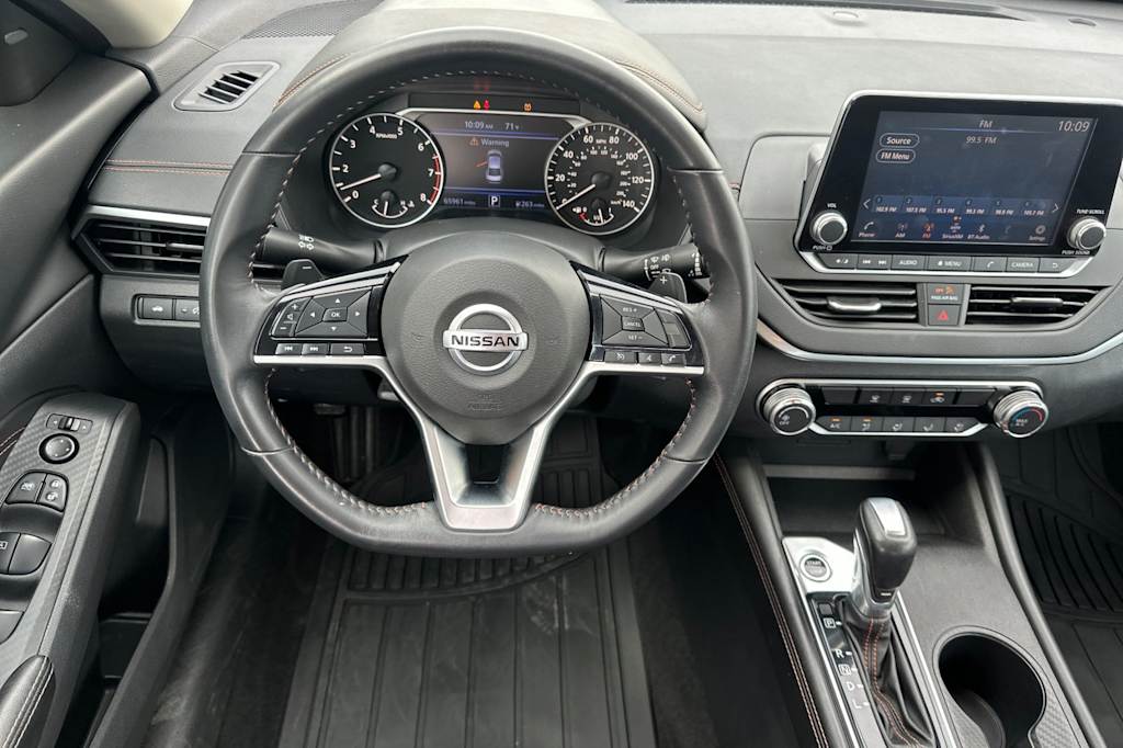 Thumbnail: 2021 Nissan Altima - 11