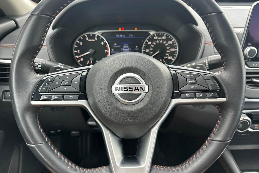 Thumbnail: 2021 Nissan Altima - 25