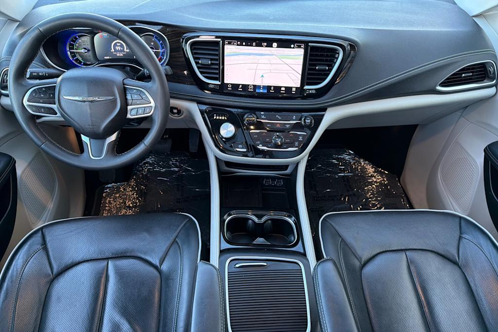Thumbnail: 2023 Chrysler Pacifica - 2