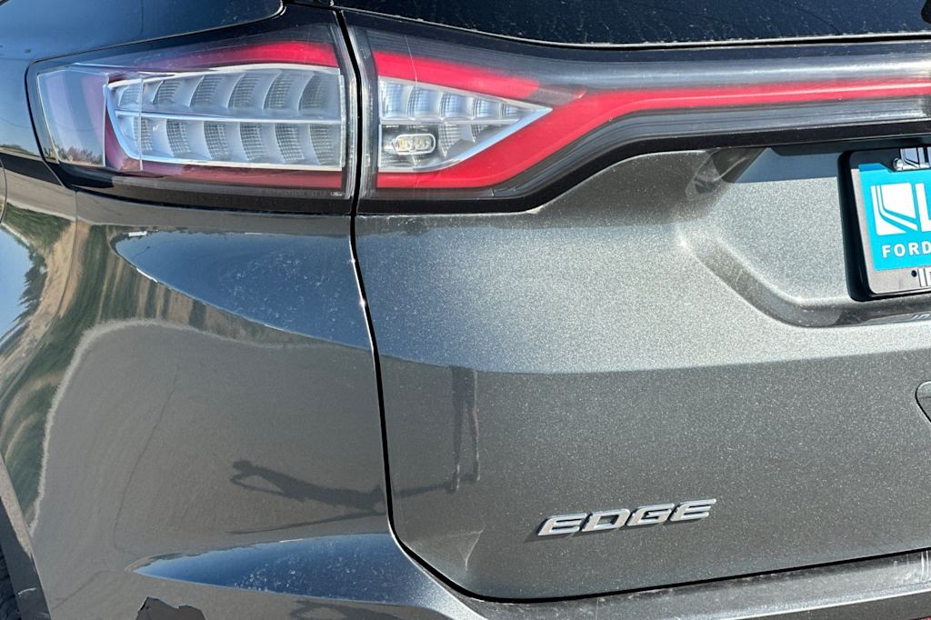 Thumbnail: 2016 Ford Edge - 27