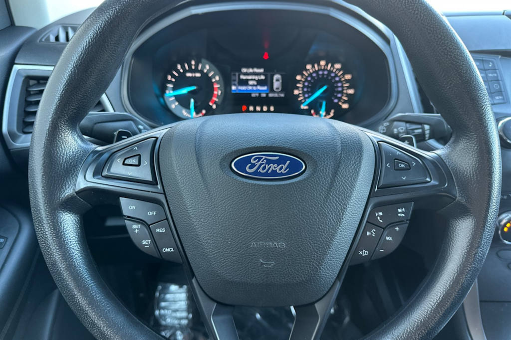 Thumbnail: 2016 Ford Edge - 25