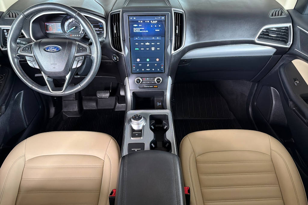 Thumbnail: 2021 Ford Edge - 2