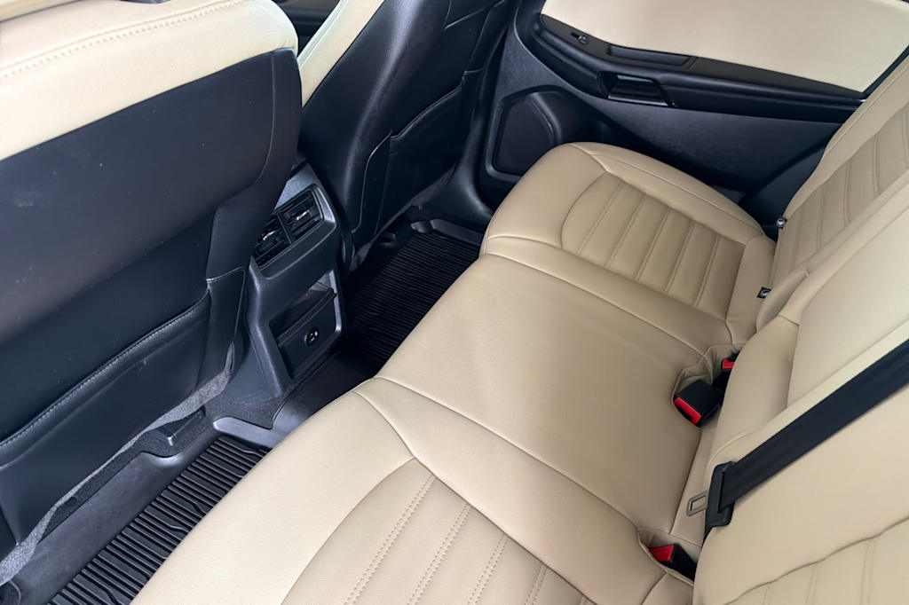 Thumbnail: 2021 Ford Edge - 11