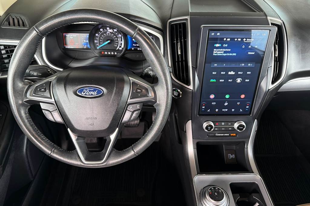 Thumbnail: 2021 Ford Edge - 8