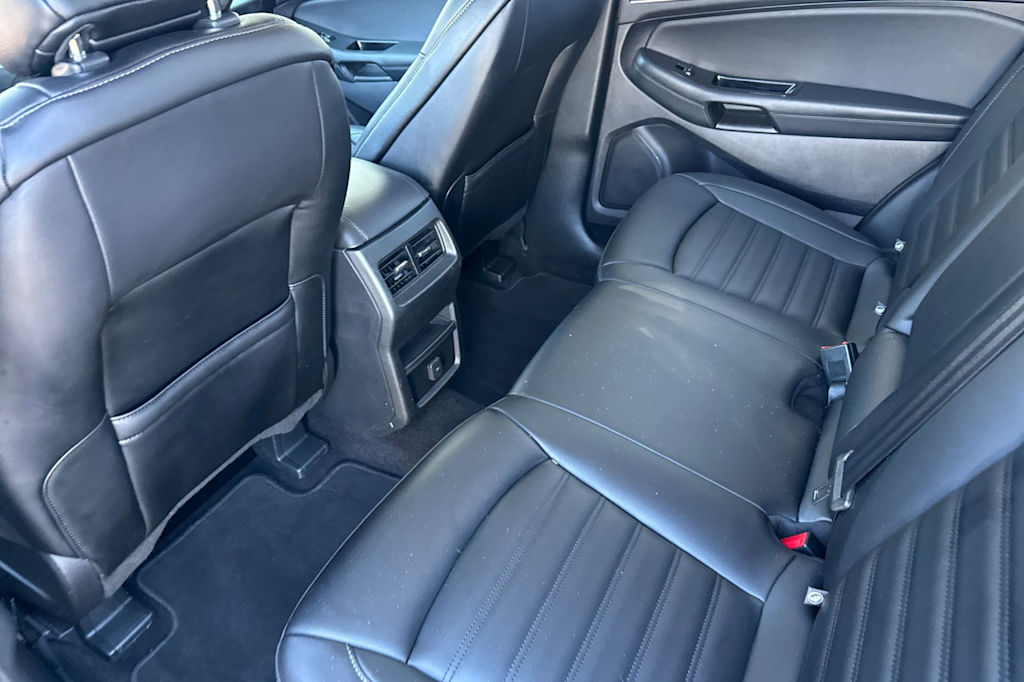 Thumbnail: 2020 Ford Edge - 8