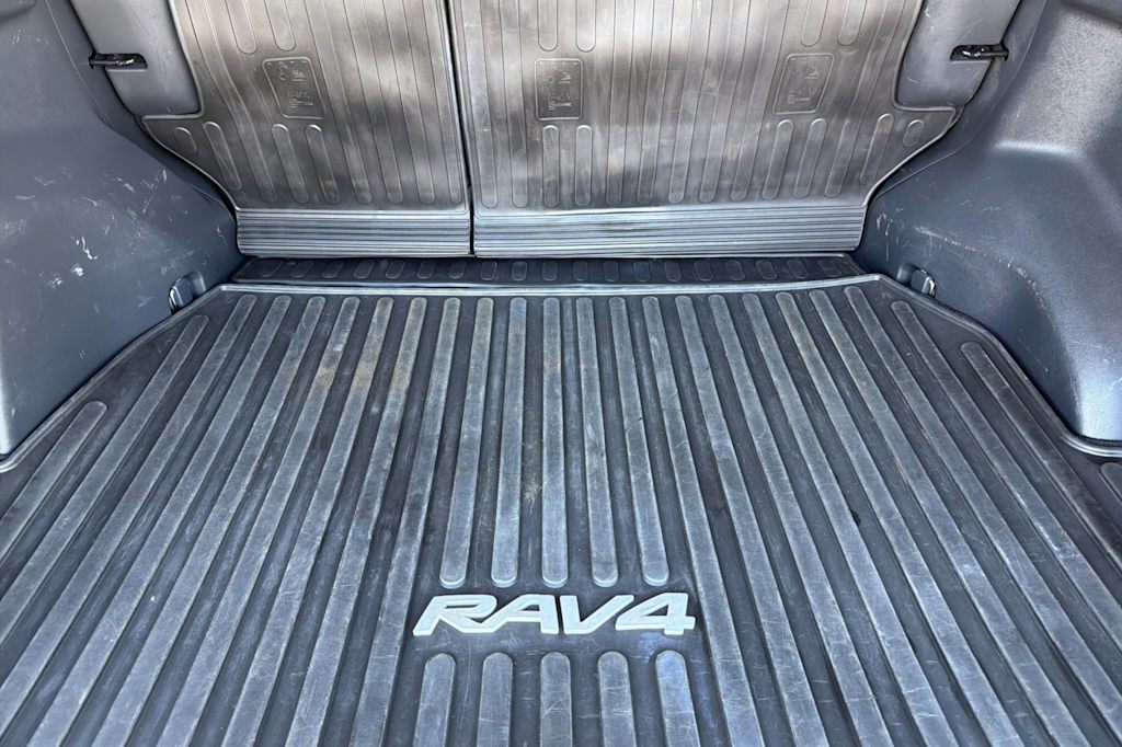 Thumbnail: 2024 Toyota RAV4 - 7