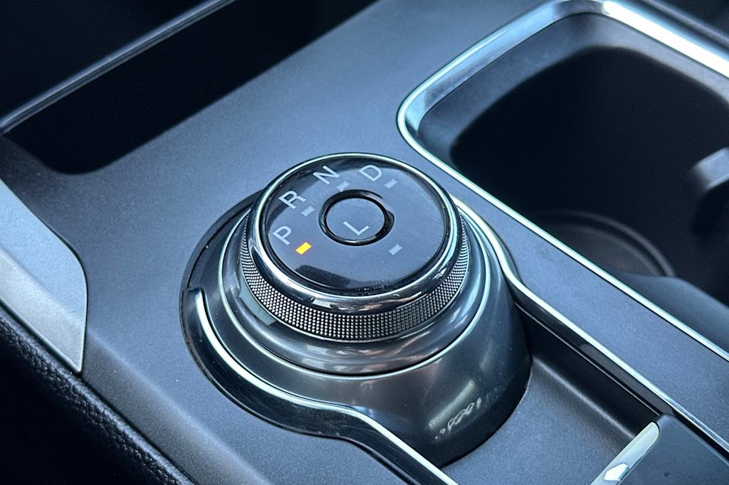 Thumbnail: 2020 Ford Fusion - 14